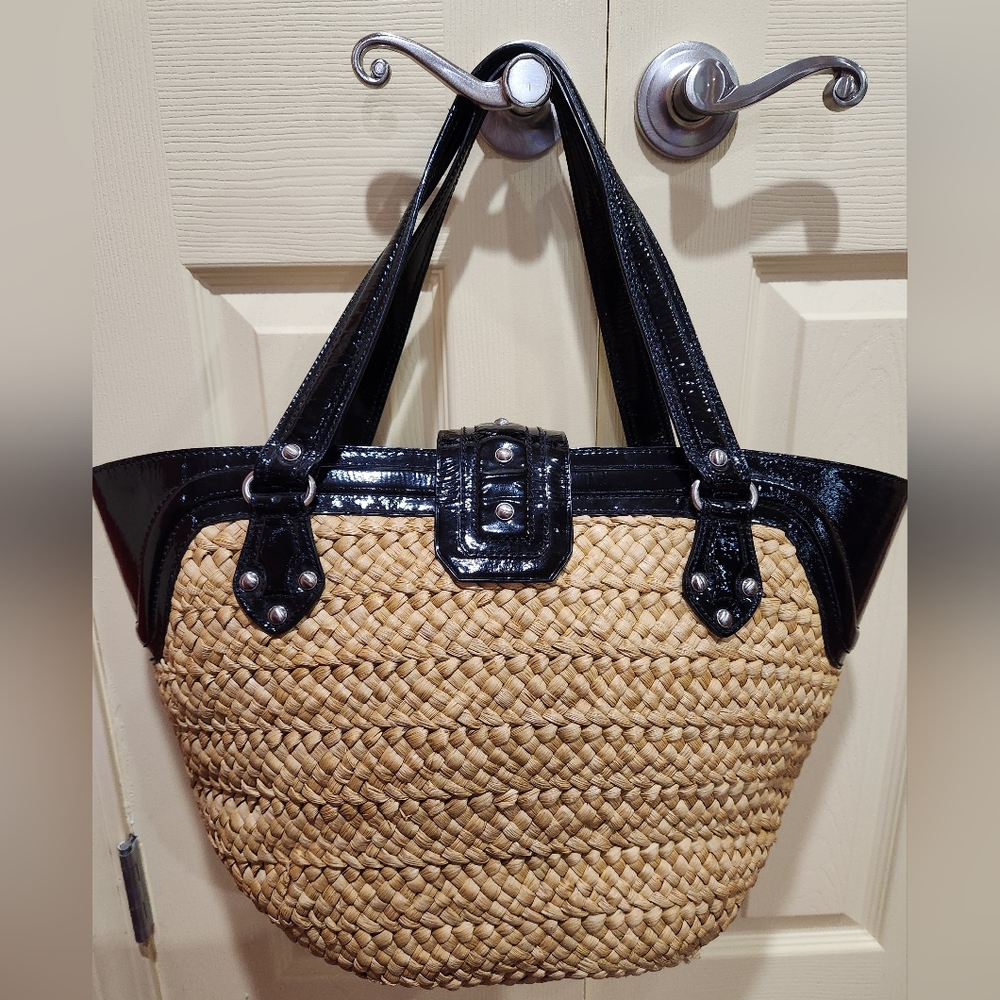 Michael Kors Shoulder Weave & Leather Trim Bag - Picture 2 of 12